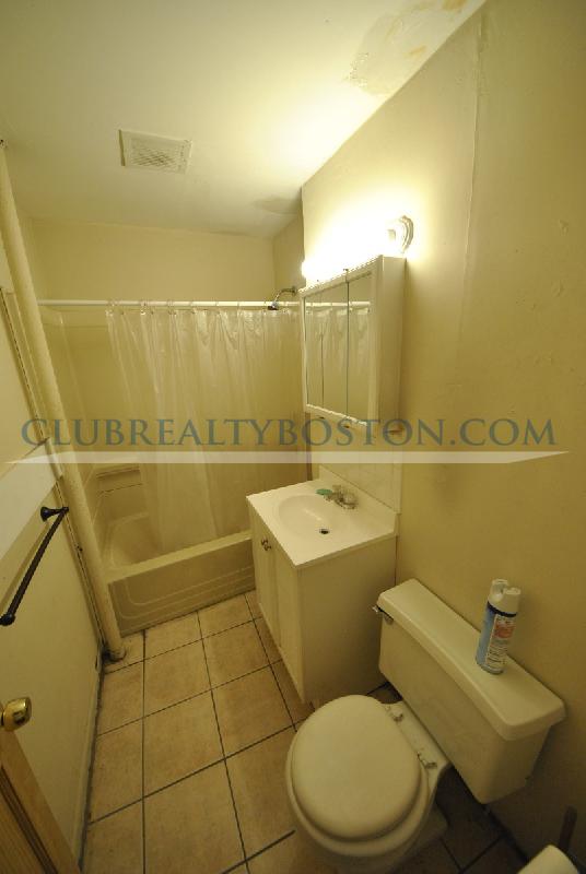 248 Kelton St, Allston