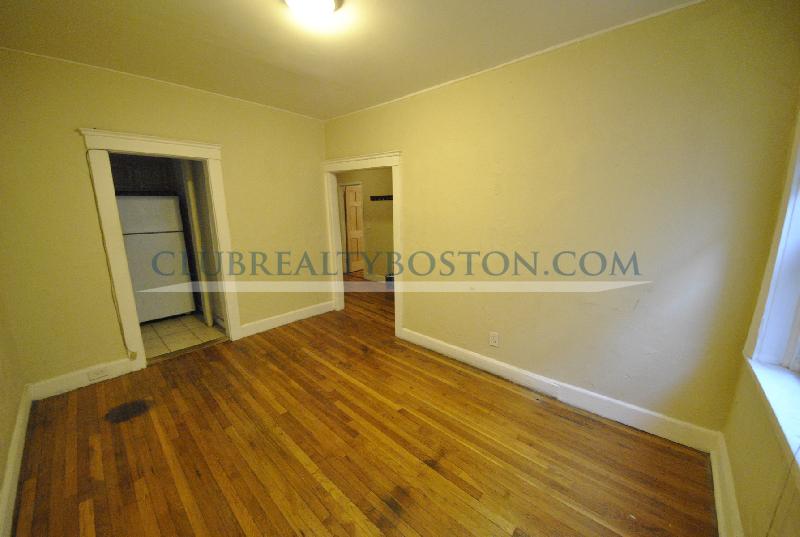 248 Kelton St, Allston