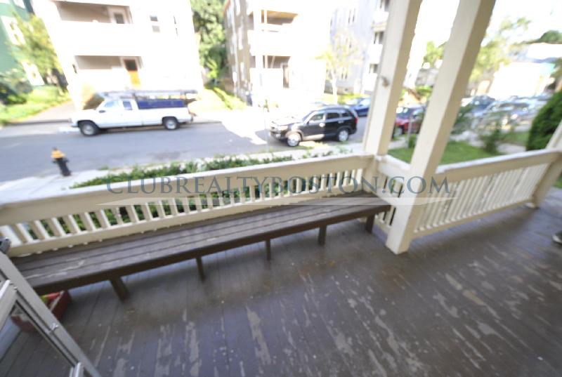 14 Fairbanks St, Brighton