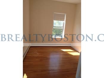 180 North Beacon St, Brighton