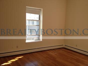 180 North Beacon St, Brighton