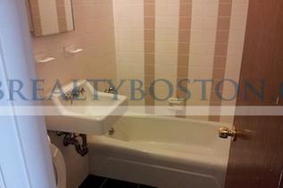 180 North Beacon St, Brighton