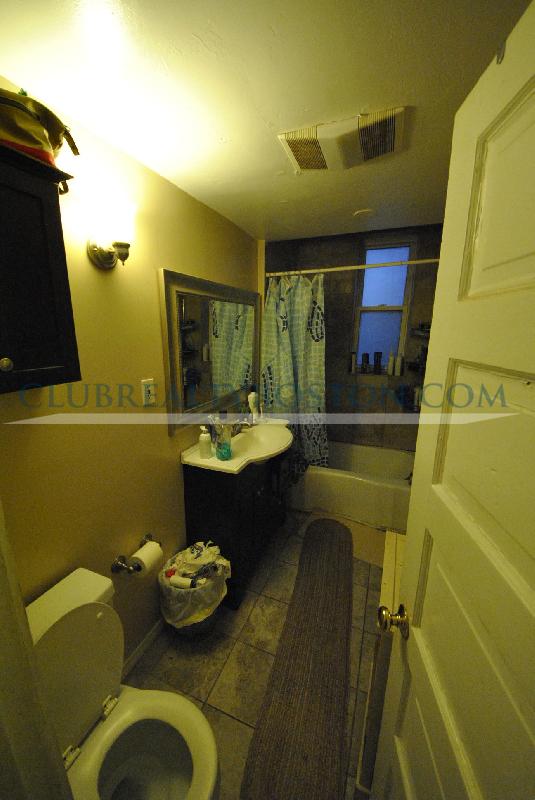 71 Huntington Ave, Mission Hill