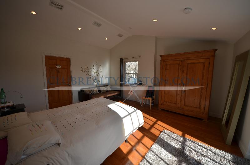 193 Forest St, Arlington