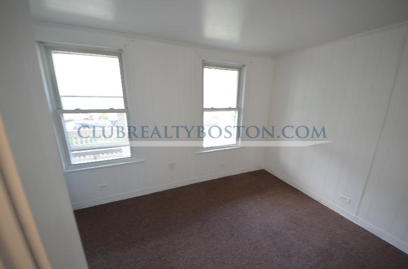 14 Fairbanks St, Brighton