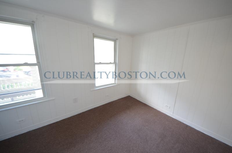 14 Fairbanks St, Brighton