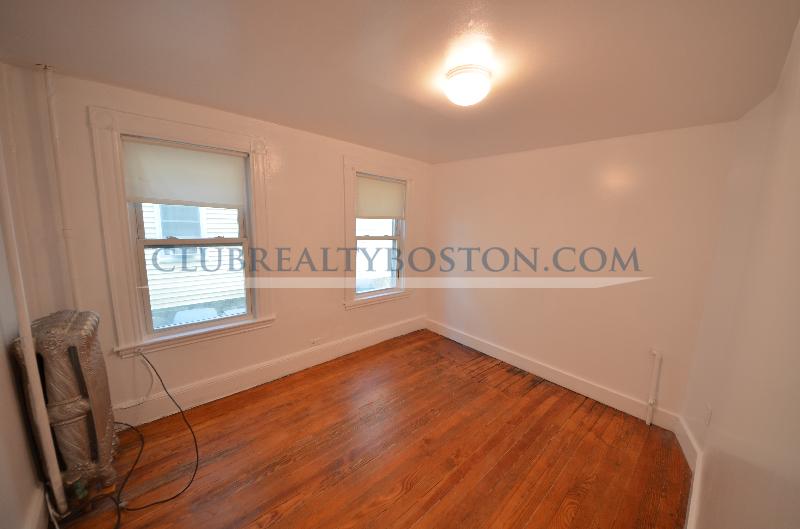 14 Fairbanks St, Brighton