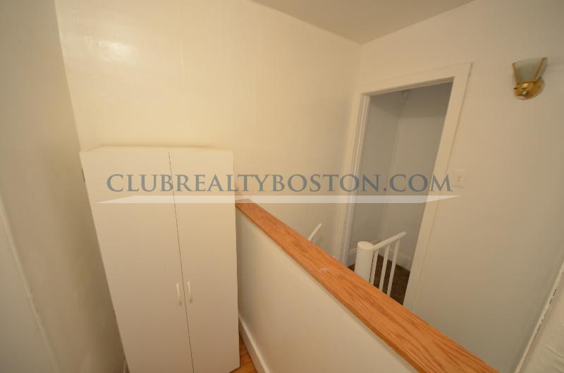 14 Fairbanks St, Brighton