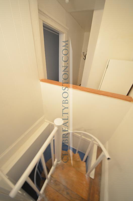 14 Fairbanks St, Brighton