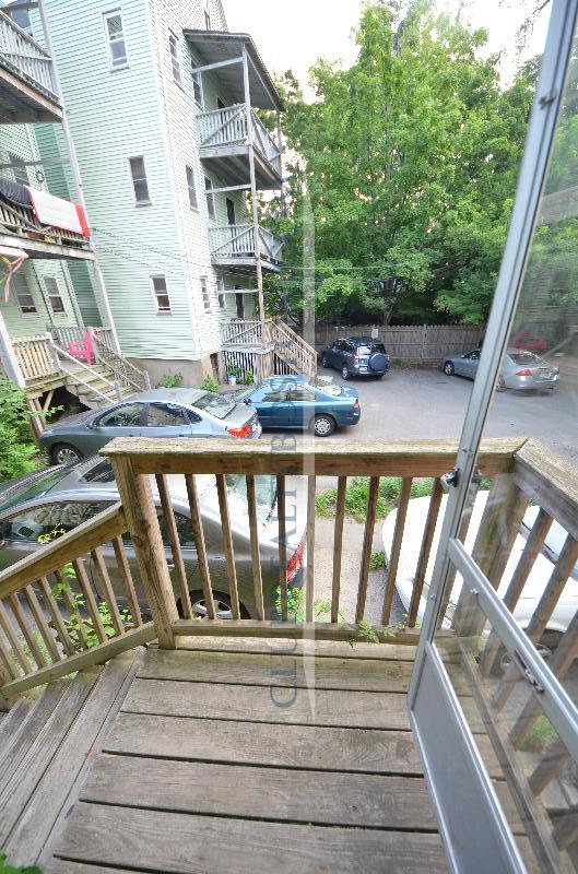 14 Fairbanks St, Brighton