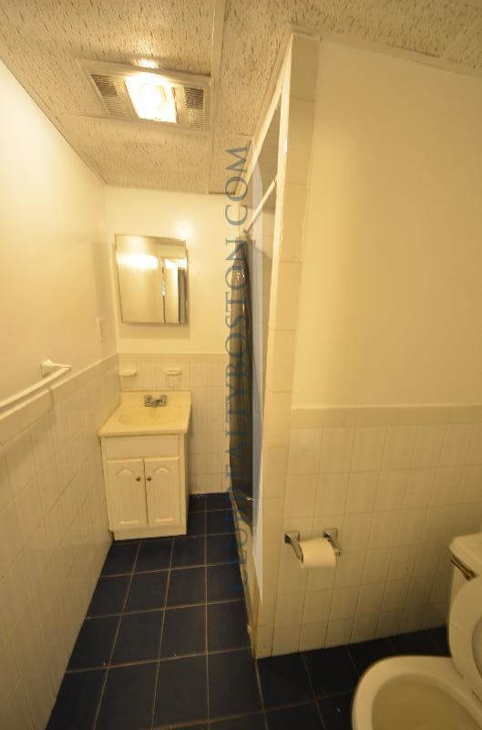 14 Fairbanks St, Brighton