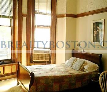 109 Saint Stephen St, Fenway