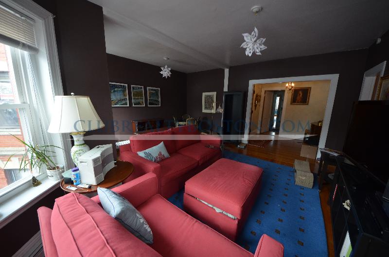 3 bed, 1 bath apartment for rent at 881 Washington St Unit 2, Washington Square — photo 2 of 30