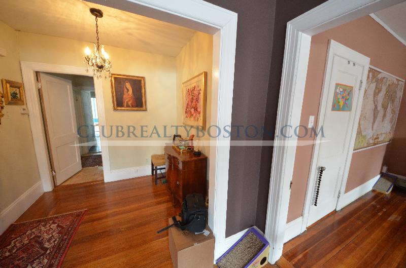 3 bed, 1 bath apartment for rent at 881 Washington St Unit 2, Washington Square — photo 5 of 30