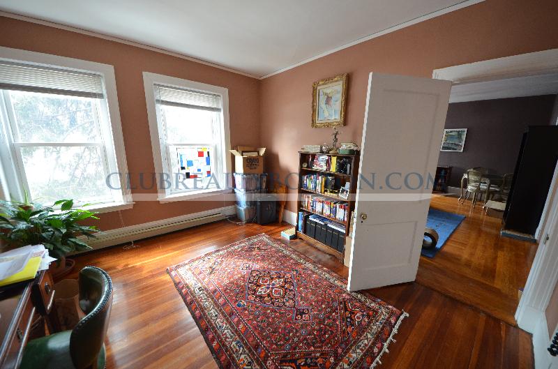 3 bed, 1 bath apartment for rent at 881 Washington St Unit 2, Washington Square — photo 6 of 30