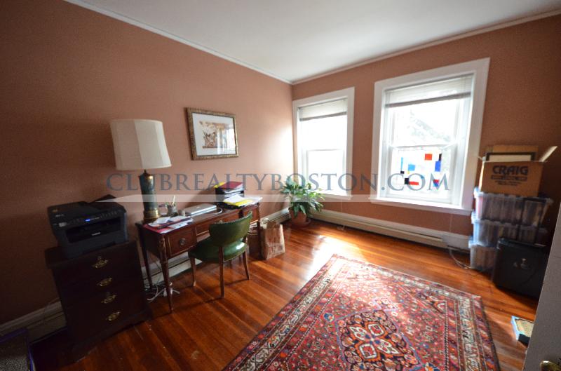 3 bed, 1 bath apartment for rent at 881 Washington St Unit 2, Washington Square — photo 7 of 30