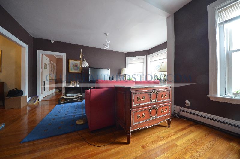 3 bed, 1 bath apartment for rent at 881 Washington St Unit 2, Washington Square — photo 11 of 30