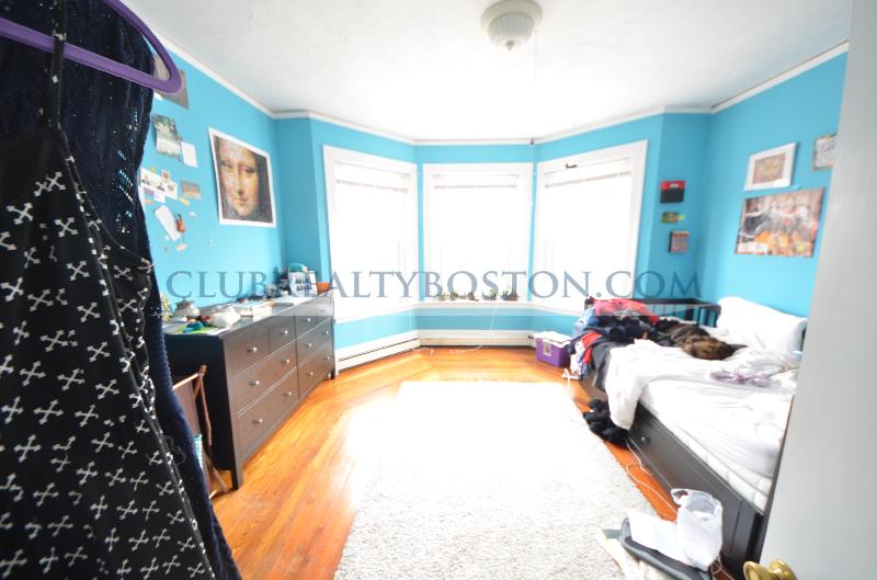 3 bed, 1 bath apartment for rent at 881 Washington St Unit 2, Washington Square — photo 27 of 30