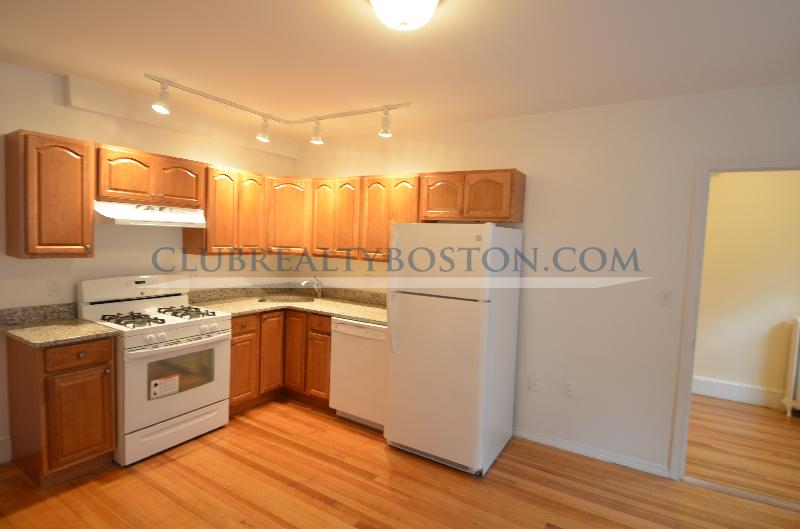 1615 Commonwealth Ave, Brighton