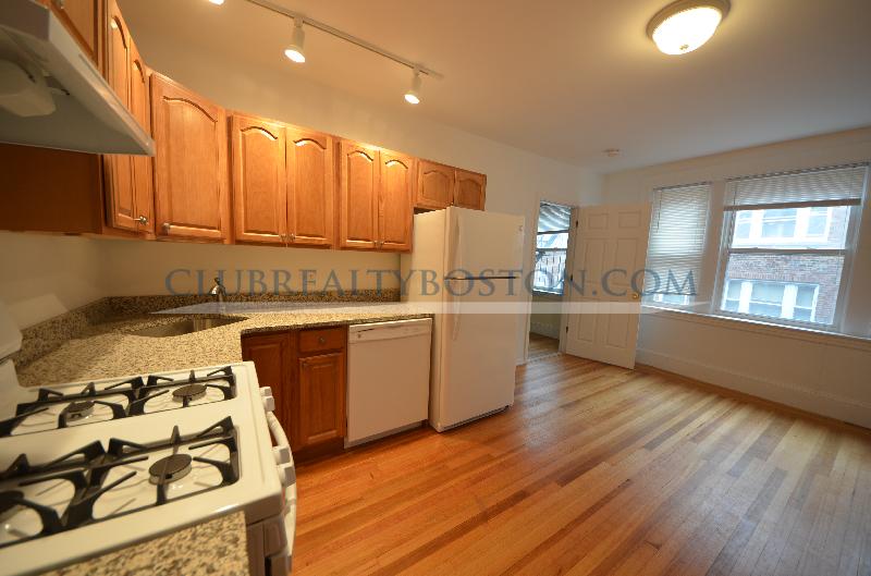 1615 Commonwealth Ave, Brighton