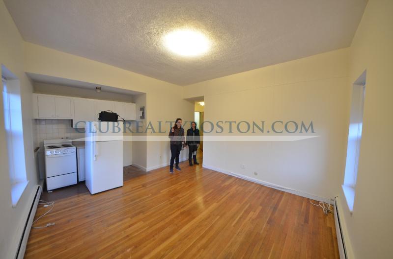 172 North Beacon St, Brighton