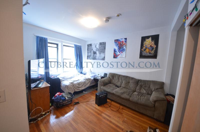 1315 Commonwealth Ave, Allston