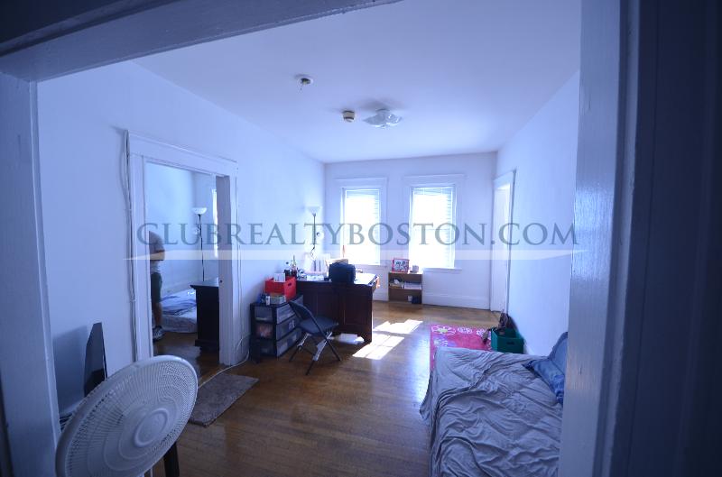 1315 Commonwealth Ave, Allston