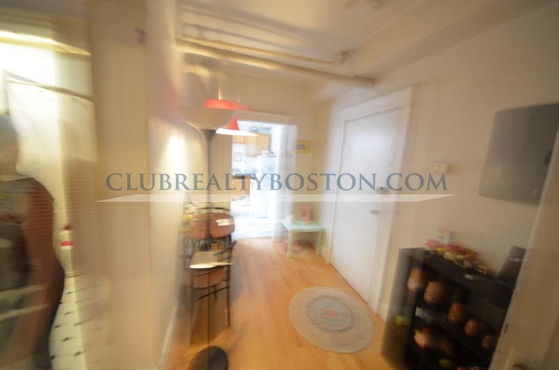 1629 Commonwealth Ave, Brighton