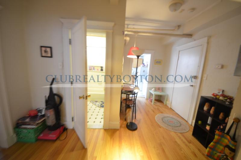 1629 Commonwealth Ave, Brighton