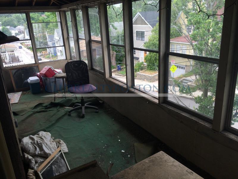 51 Falkland St, Brighton