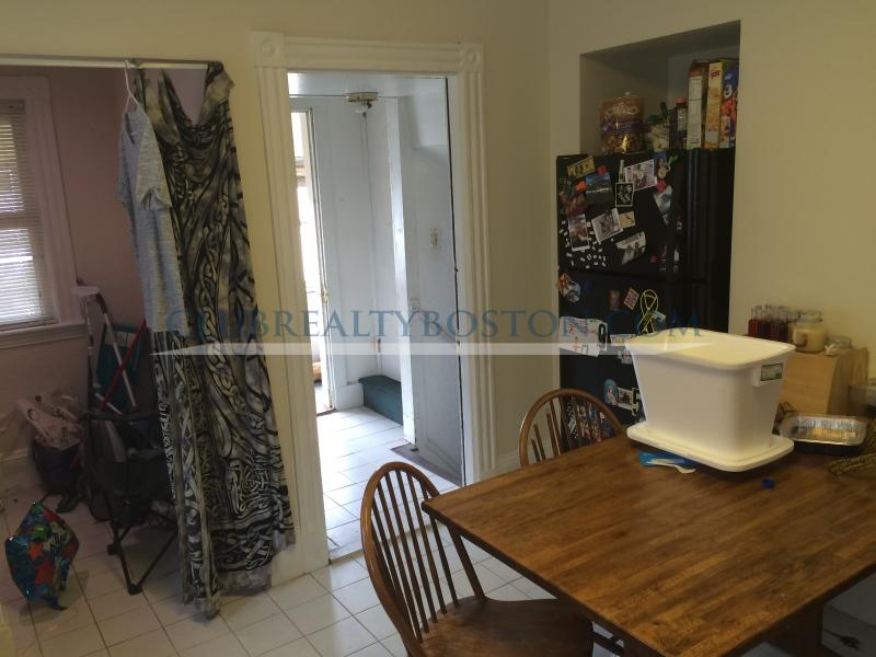 51 Falkland St, Brighton