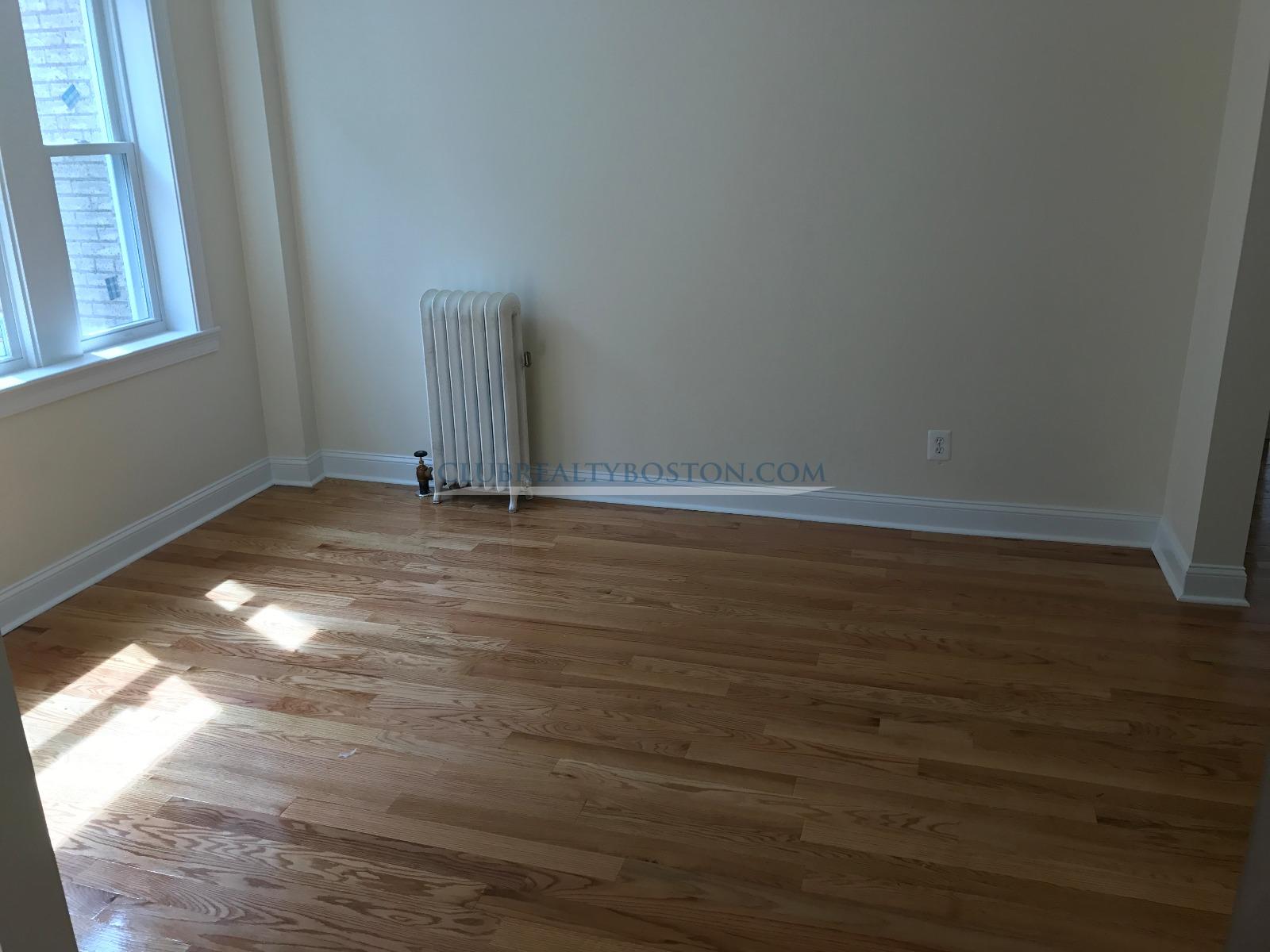 244 Kelton St, Allston