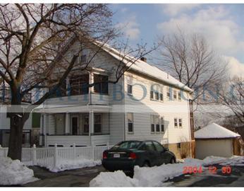 11 Edgecliff Rd, Watertown