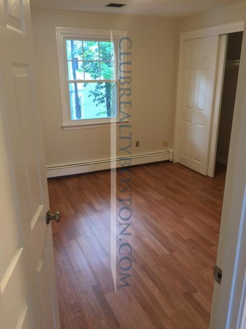 13 Rumford Ave, Waltham