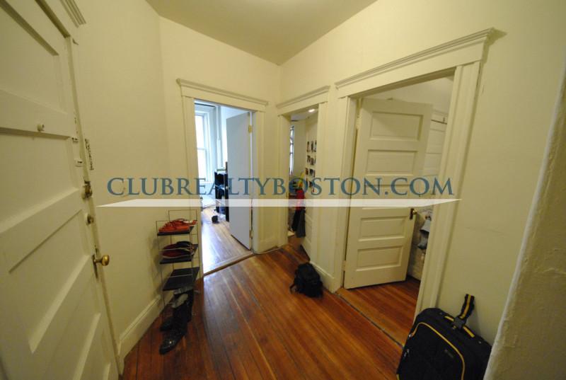 11 Mount Hood Rd, Brighton