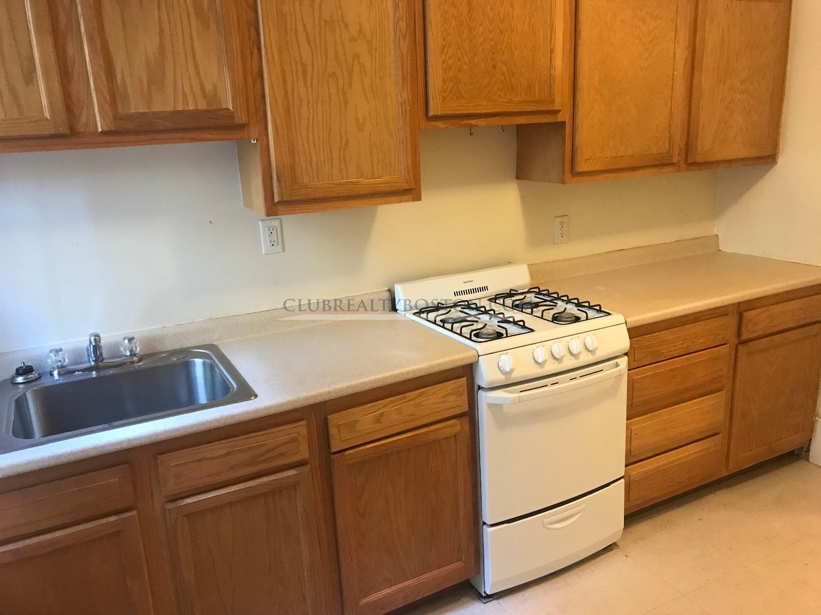 1626 Commonwealth Ave, Brighton