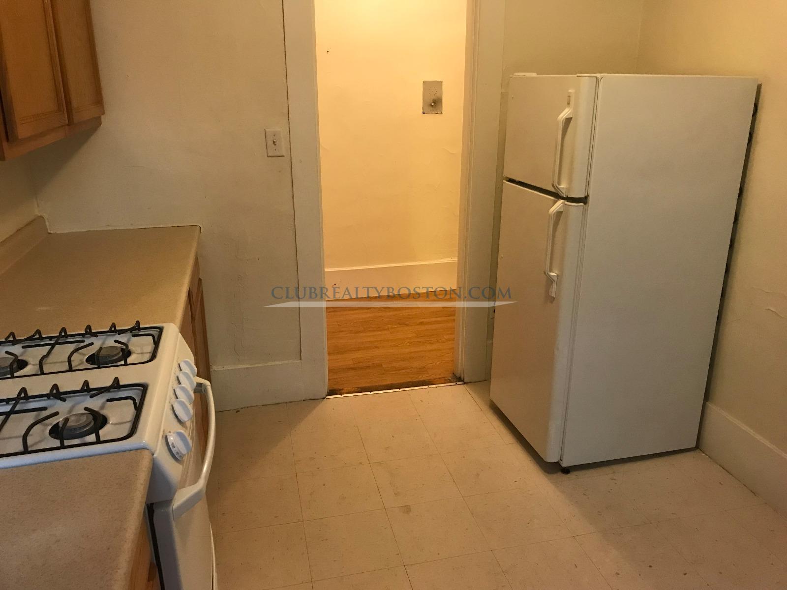 1626 Commonwealth Ave, Brighton