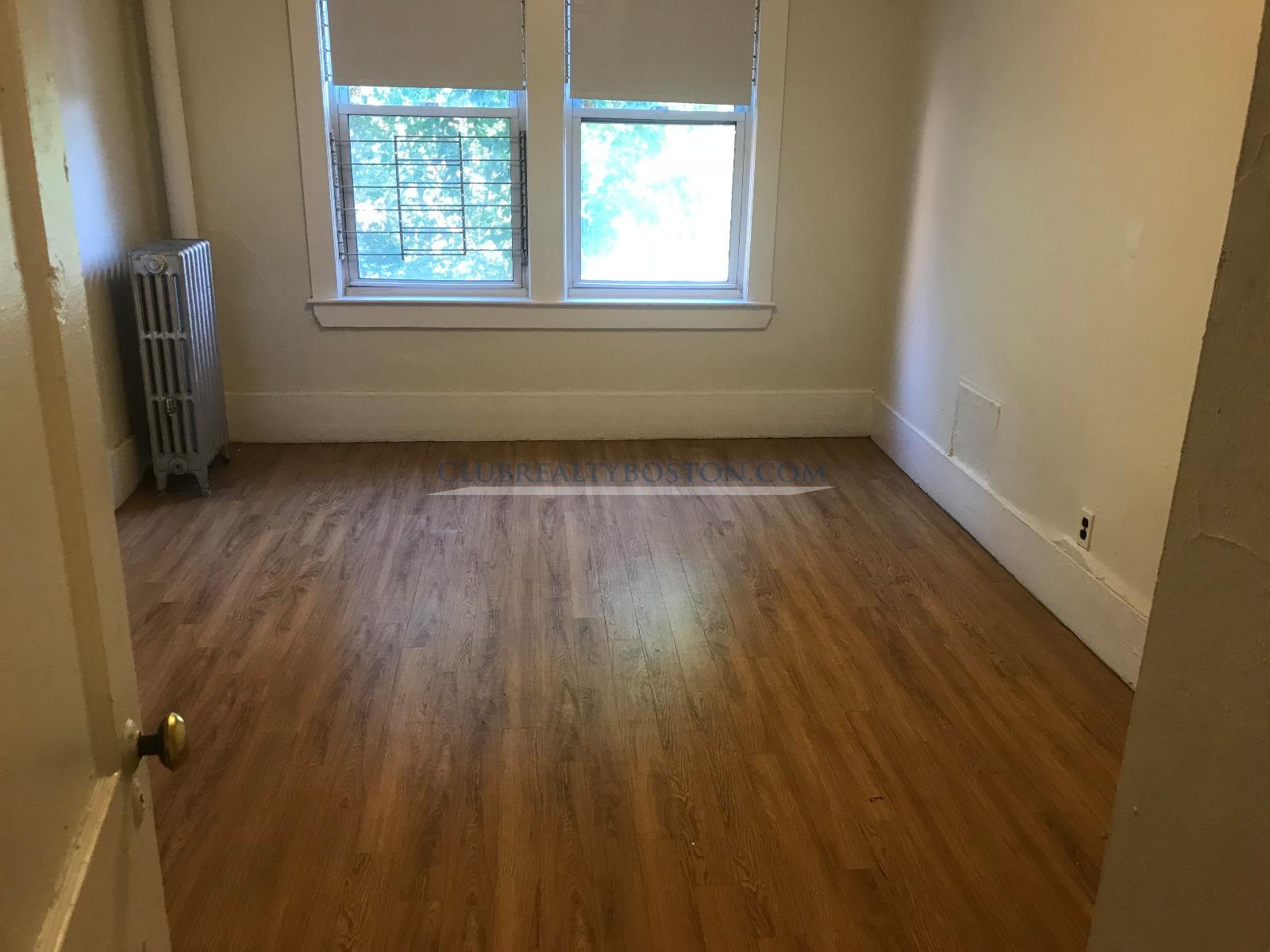 1626 Commonwealth Ave, Brighton