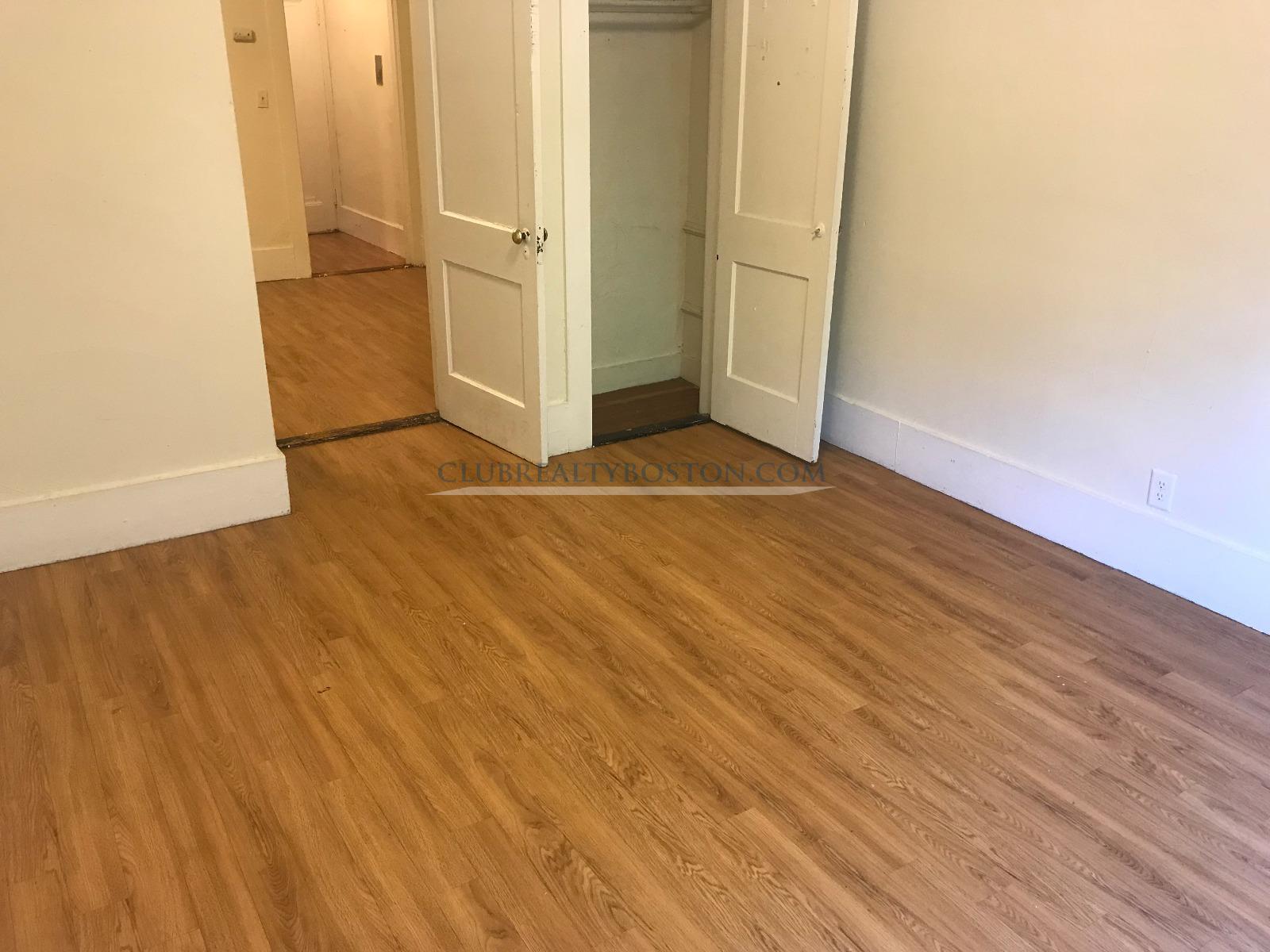 1626 Commonwealth Ave, Brighton