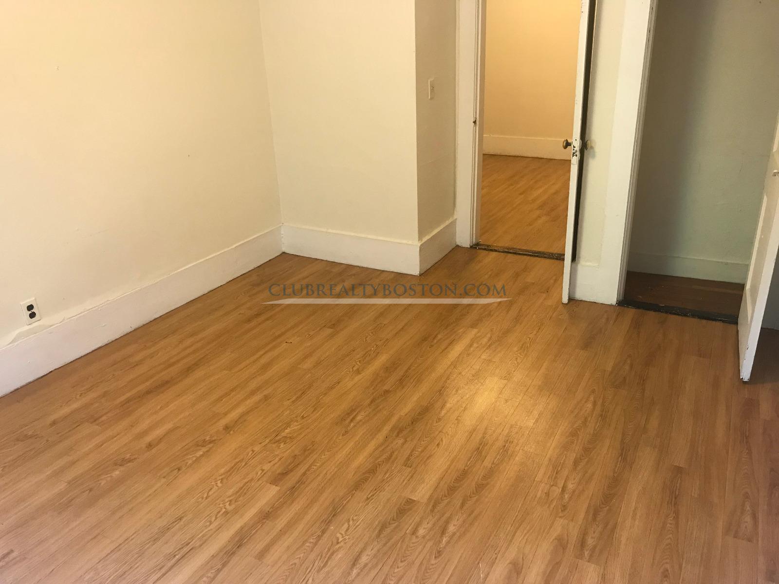 1626 Commonwealth Ave, Brighton