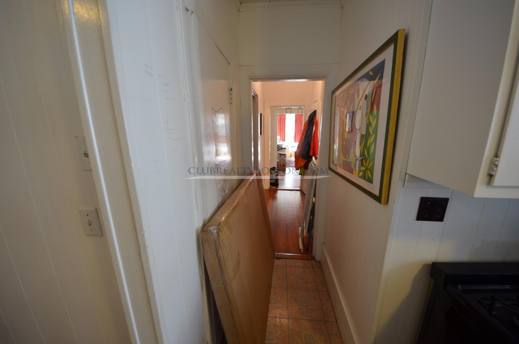 809 Washington St, Coolidge Corner