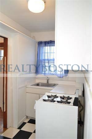 24 Phillips St, Swampscott