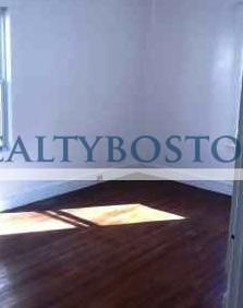 524 Cambridge St. - 2,450USD / month