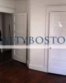 524 Cambridge St. - 2,450USD / month