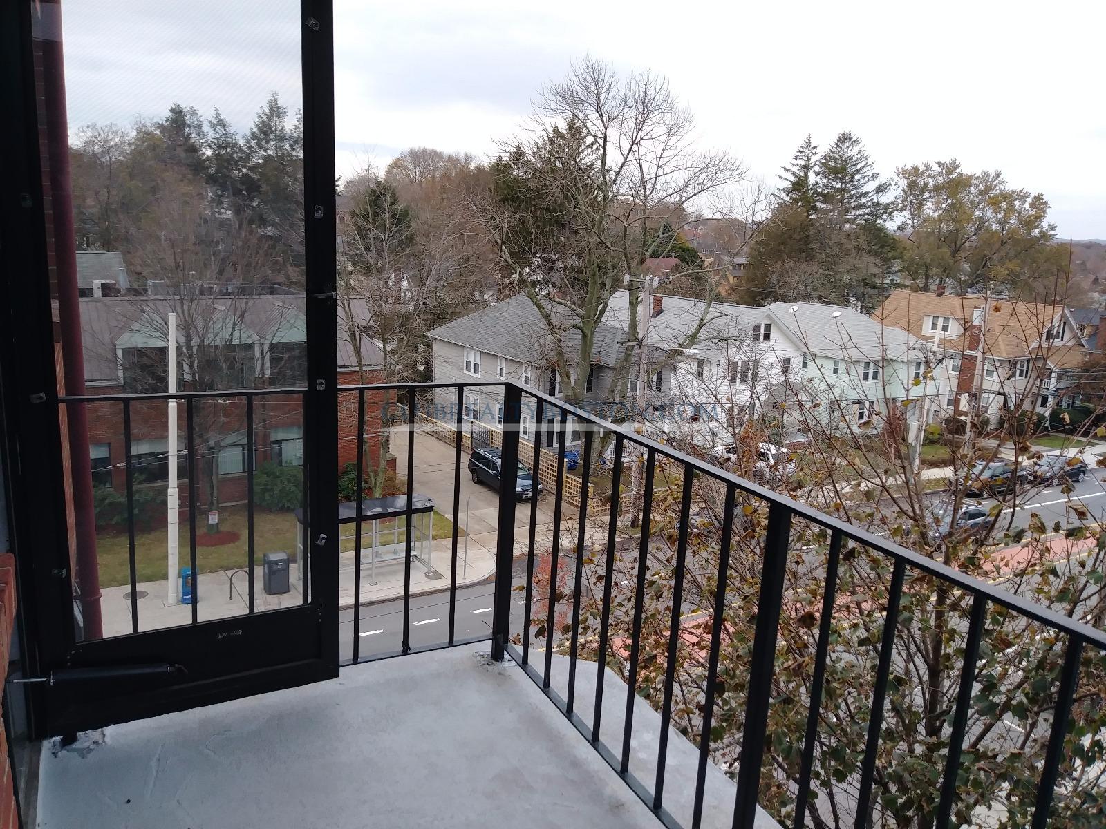 125 Trapelo Rd, Belmont