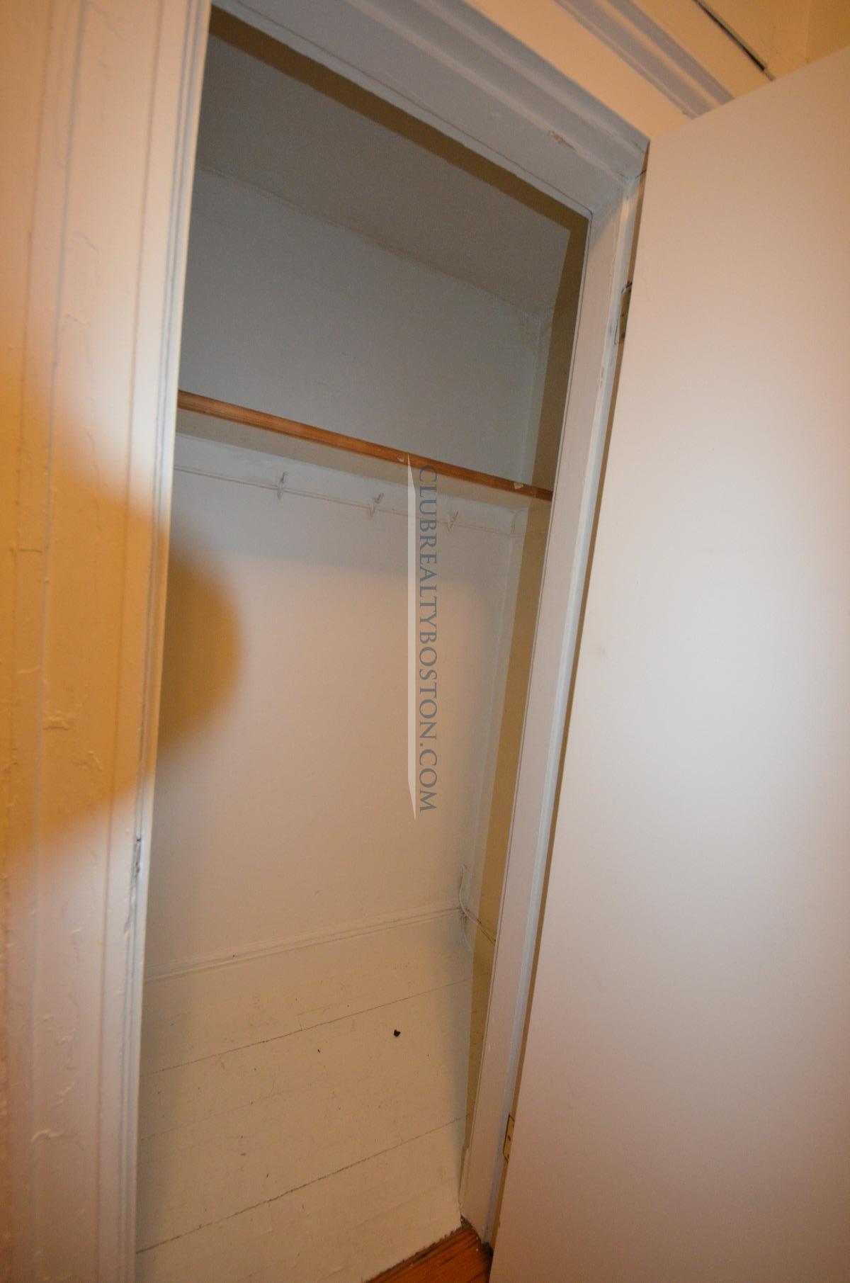 25 Walbridge St, Allston