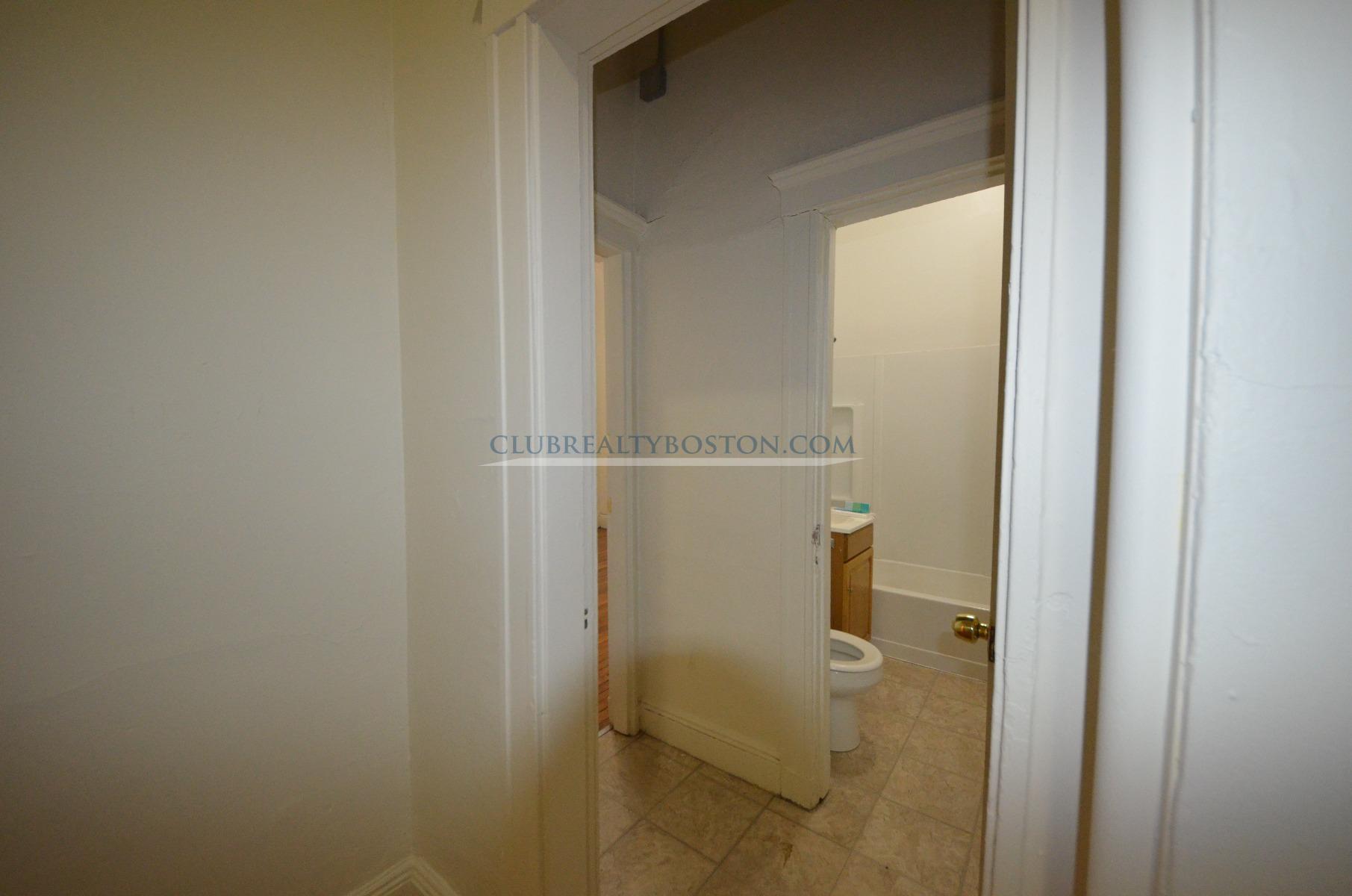 25 Walbridge St, Allston