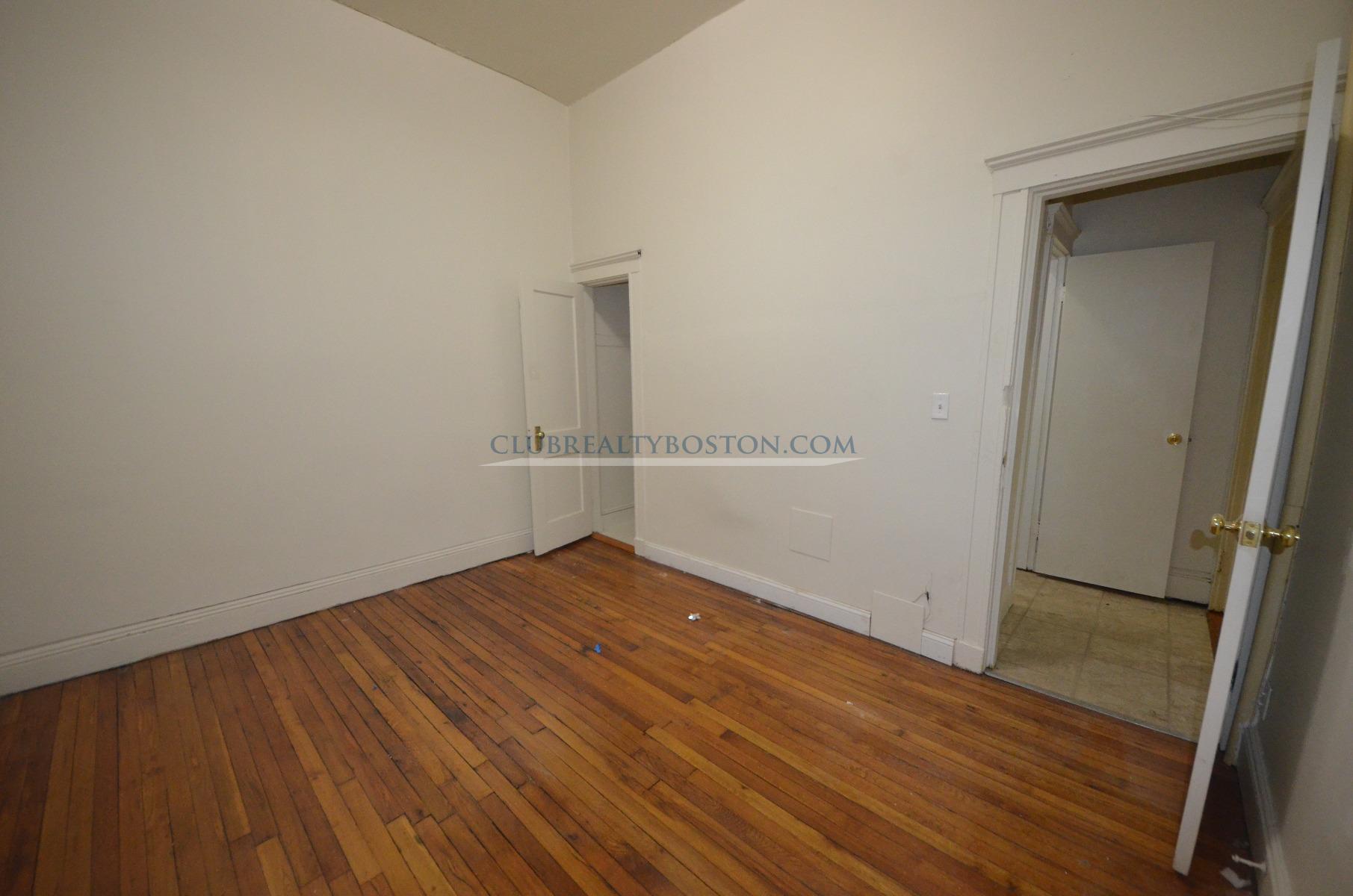 25 Walbridge St, Allston