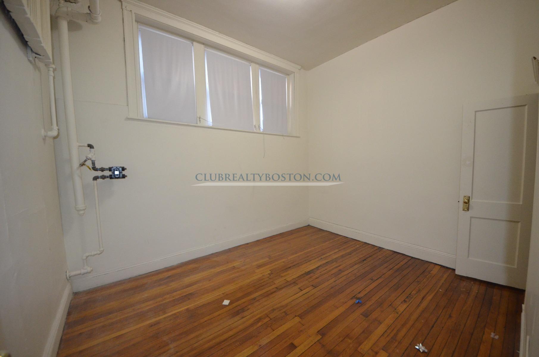 25 Walbridge St, Allston