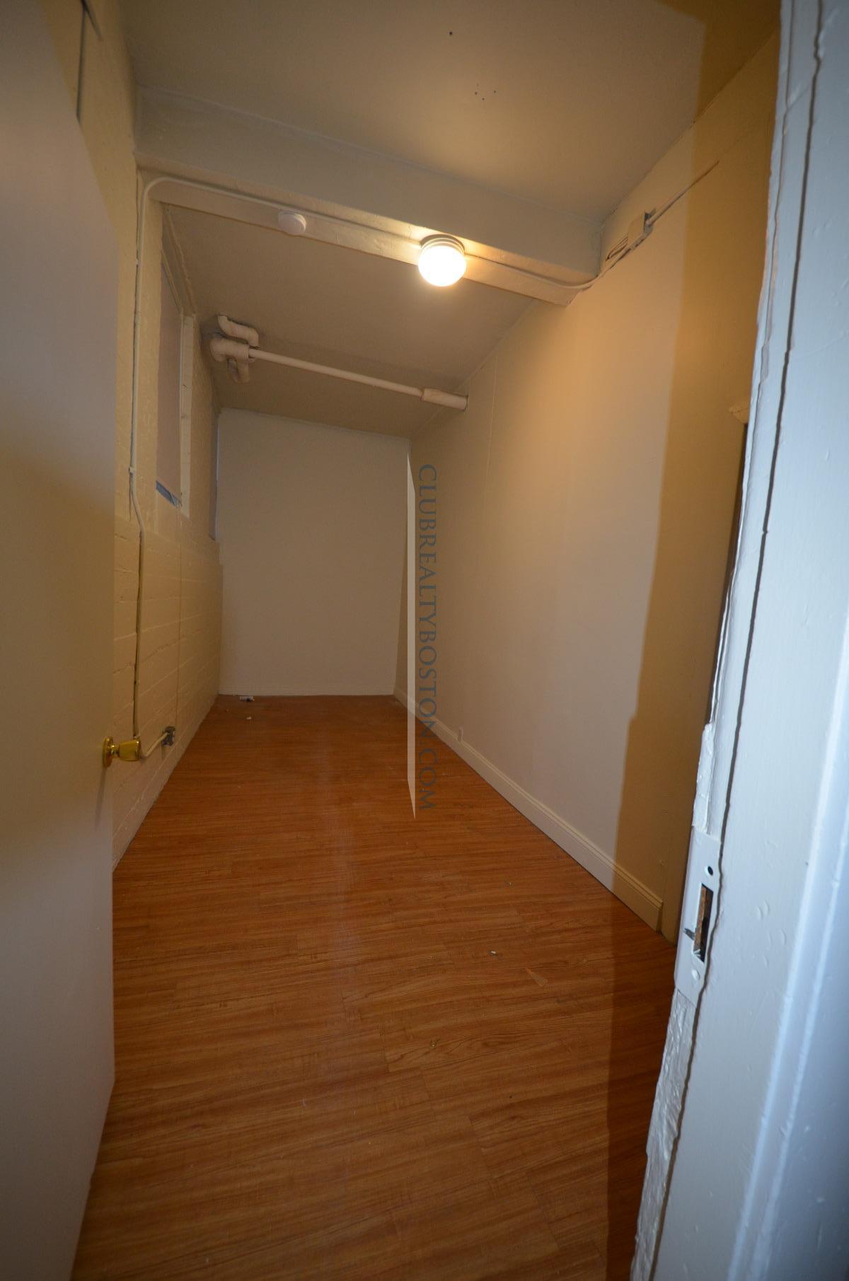 25 Walbridge St, Allston